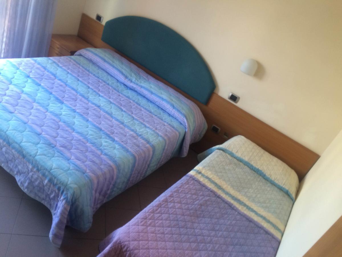 Residence Myricae Bellaria-Igea Marina Bagian luar foto
