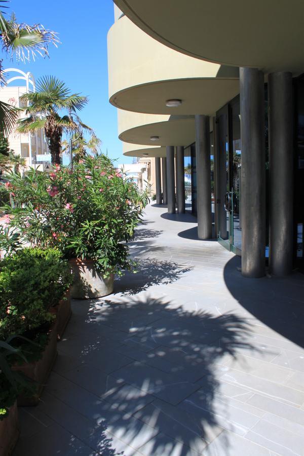 Residence Myricae Bellaria-Igea Marina Bagian luar foto