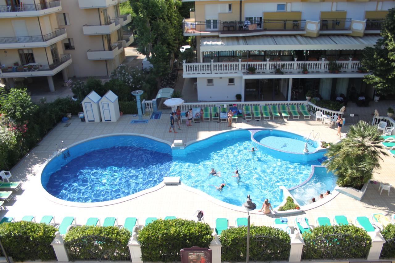 Residence Myricae Bellaria-Igea Marina Bagian luar foto